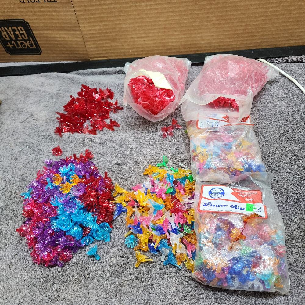 VTG Lot bulbs for Ceramic Christmas Trees Doves flowers bows poinsettias E